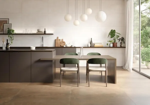 Cocina con azulejos efecto cemento en tonos cálidos, colección Chrome de Metropol