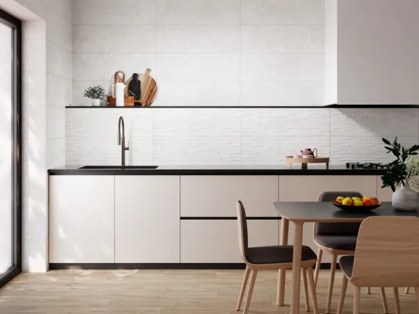 Cocina con azulejos efecto cemento en tonos neutros, colección Levin de Navarti