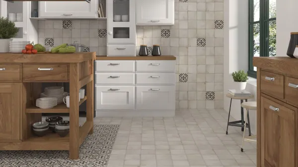 Cocina con azulejos efecto hidráulico, colección Village de Ape