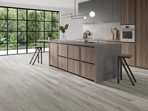 Cocina con azulejos efecto madera en tonos neutros, colección Grow de Museum
