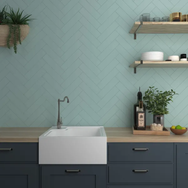 Cocina con azulejos efecto monocolor en tonos fríos, colección Flat de Dune