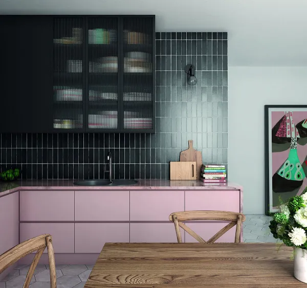 Cocina con azulejos efecto monocolor en tonos fríos, colección Magma de Equipe