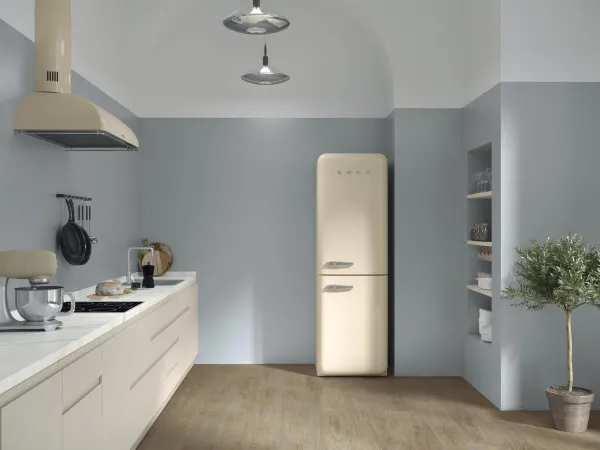 Cocina con azulejos efecto monocolor en tonos fríos, colección Tonality de Ape