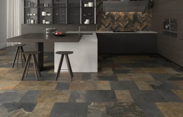 Cocina con azulejos efecto piedra, colección Ardesia de Dune