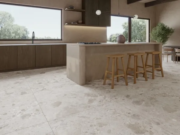 Cocina con azulejos efecto piedra en tonos cálidos, colección Petra de Argenta