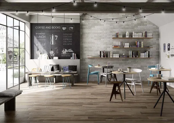Comercio con azulejos efecto barro, colección Terramix de Marazzi