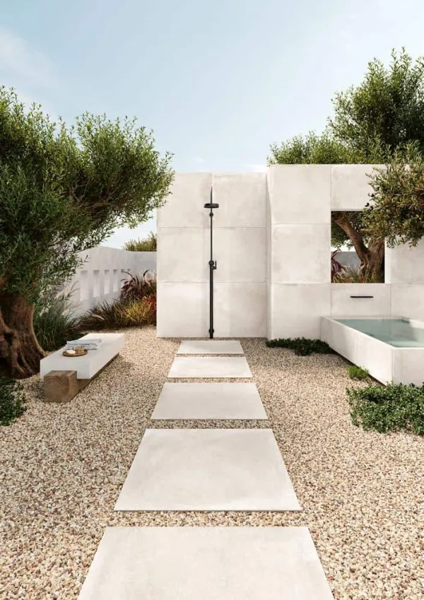 Exterior con azulejos efecto cemento, colección Legacy de Love Tiles