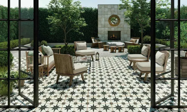 Exterior con azulejos efecto hidráulico, colección Fs rockstar de Peronda