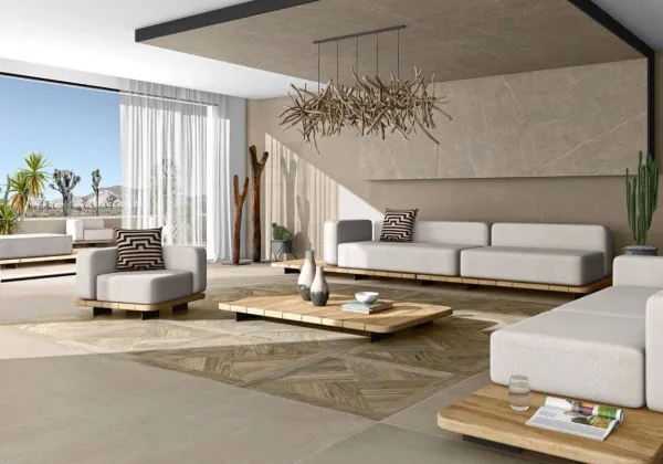 Exterior con azulejos efecto madera en tonos cálidos, colección Elite de TAU ceràmica