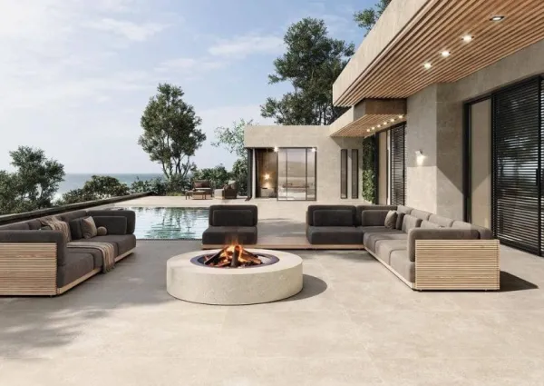 Exterior con azulejos efecto piedra, colección Bella stone de Colorker