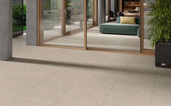 Exterior con azulejos efecto piedra, colección Hudson de Colorker