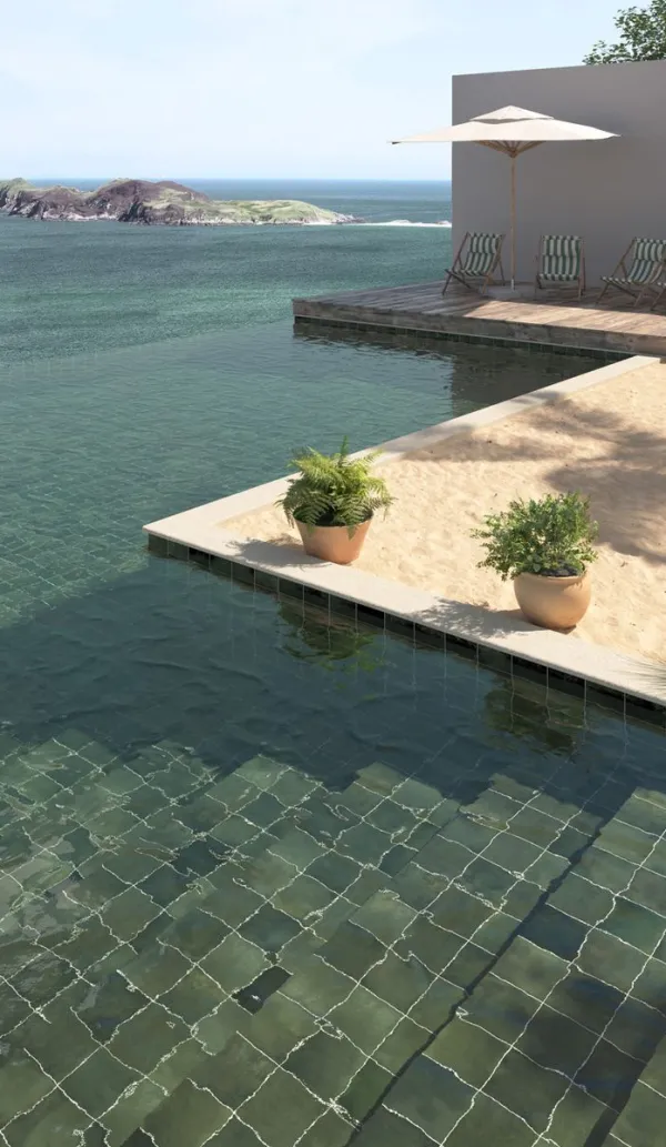 Piscina con azulejos efecto monocolor en tonos fríos, colección Spa&pools de Equipe